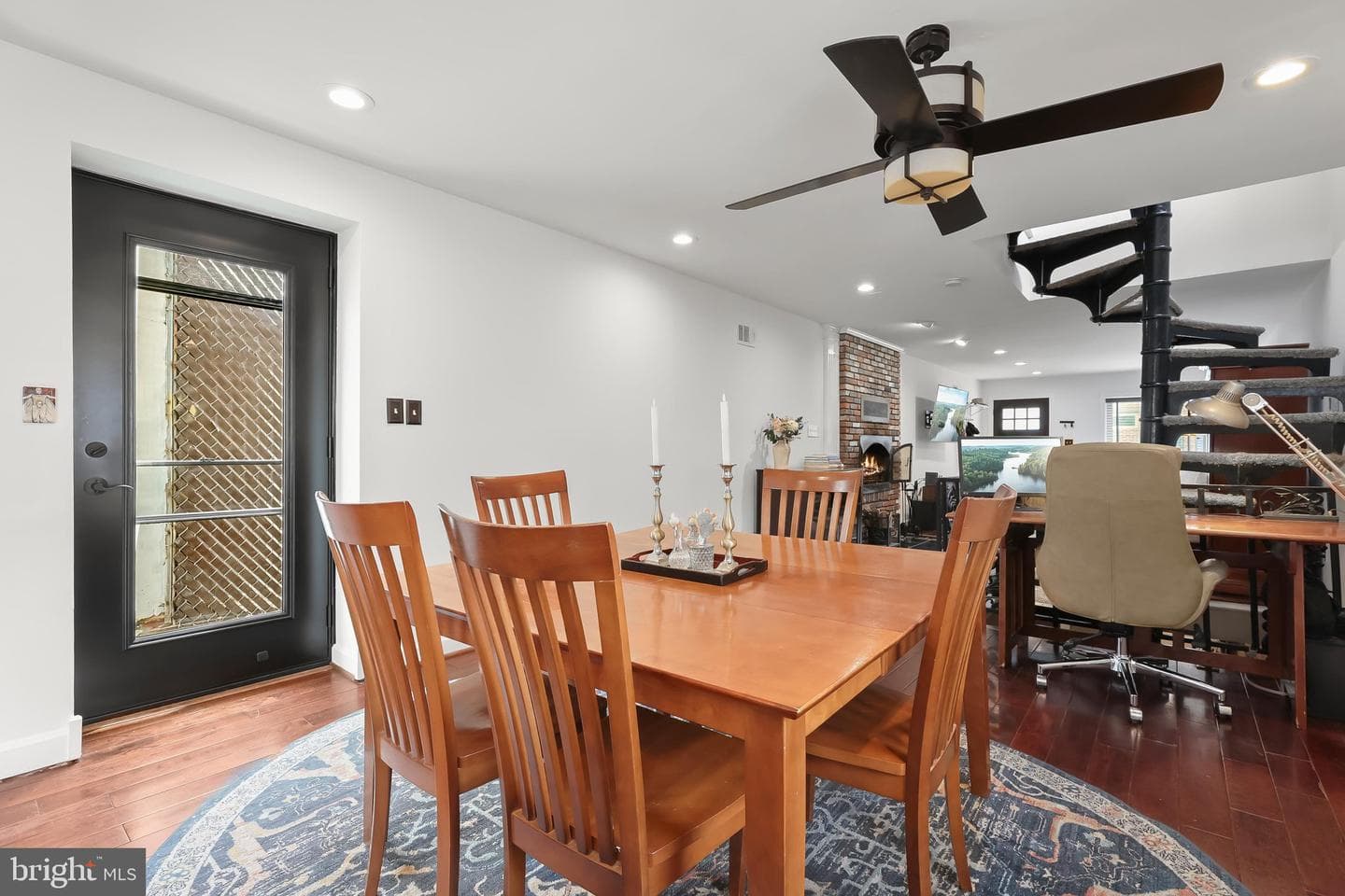 3200 E Lombard Street photo 18