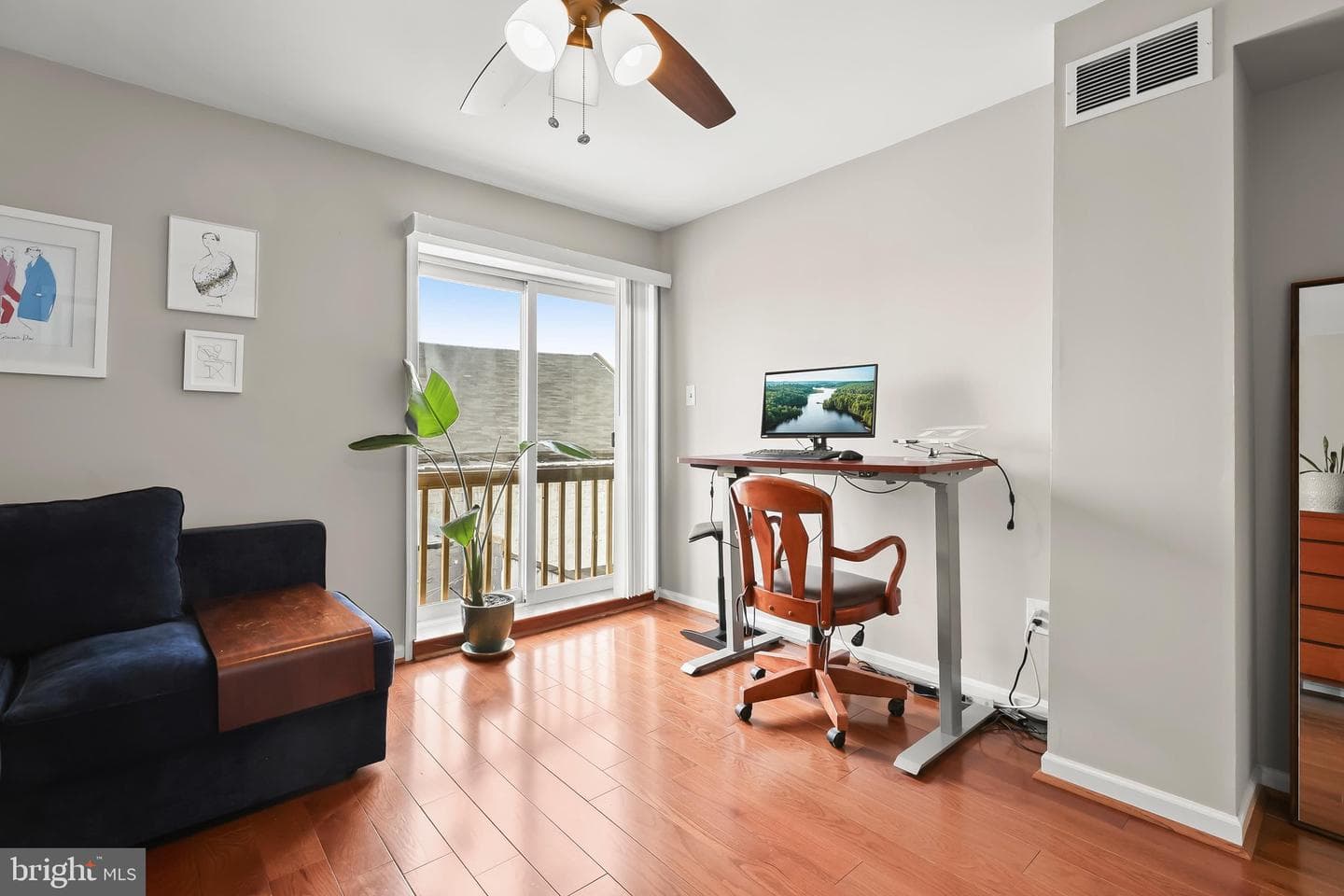 3200 E Lombard Street photo 45