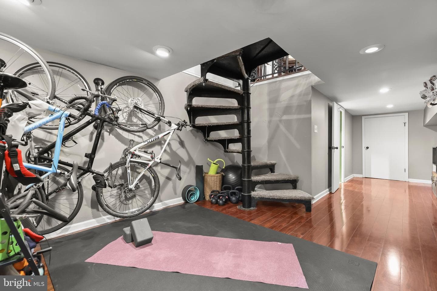 3200 E Lombard Street photo 56