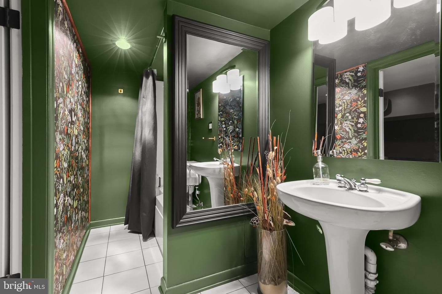 3200 E Lombard Street photo 62