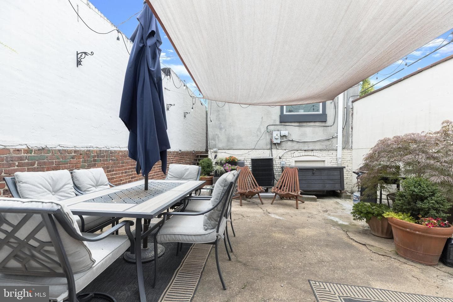 3200 E Lombard Street photo 66