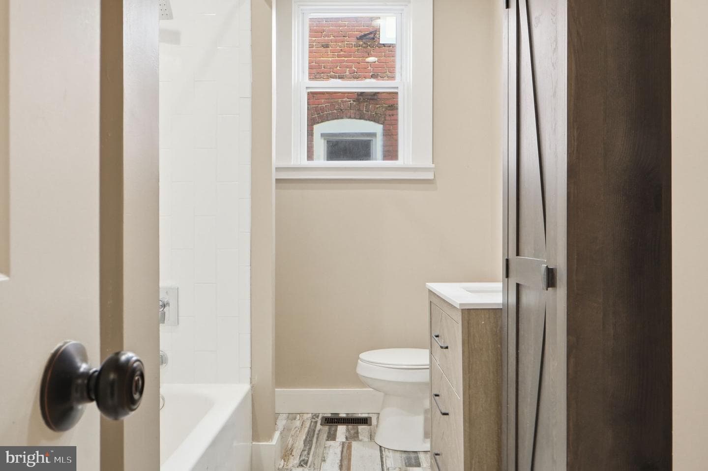 3920 6th Street photo 16