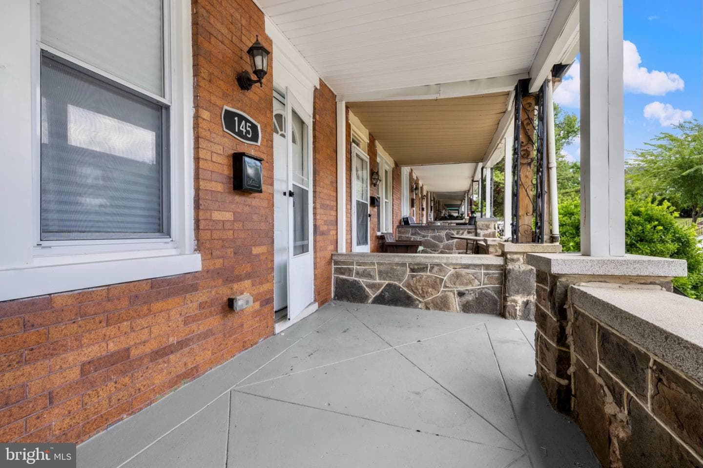 145 N Monastery Avenue photo 33