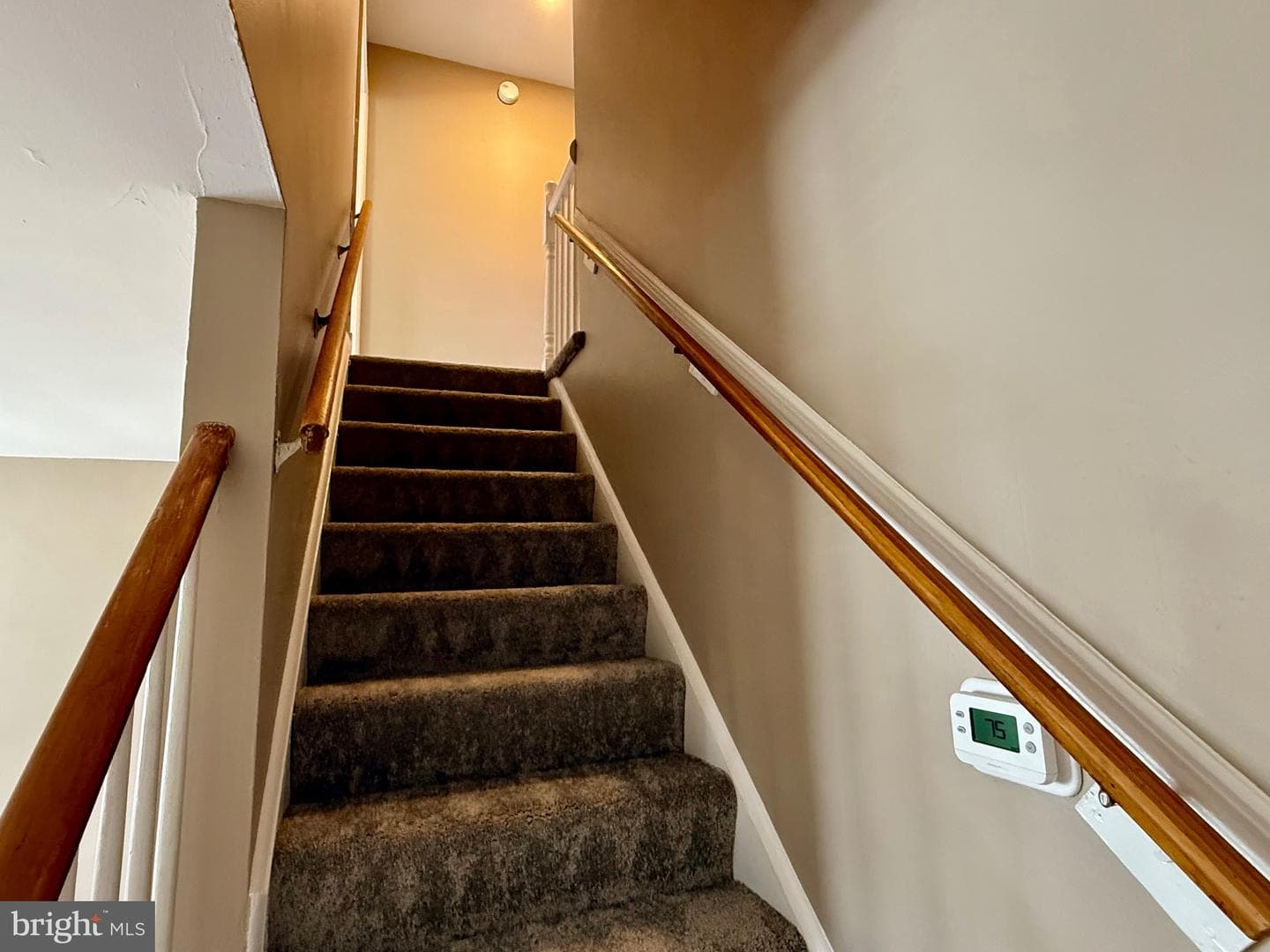 708 Woodington Road S photo 7