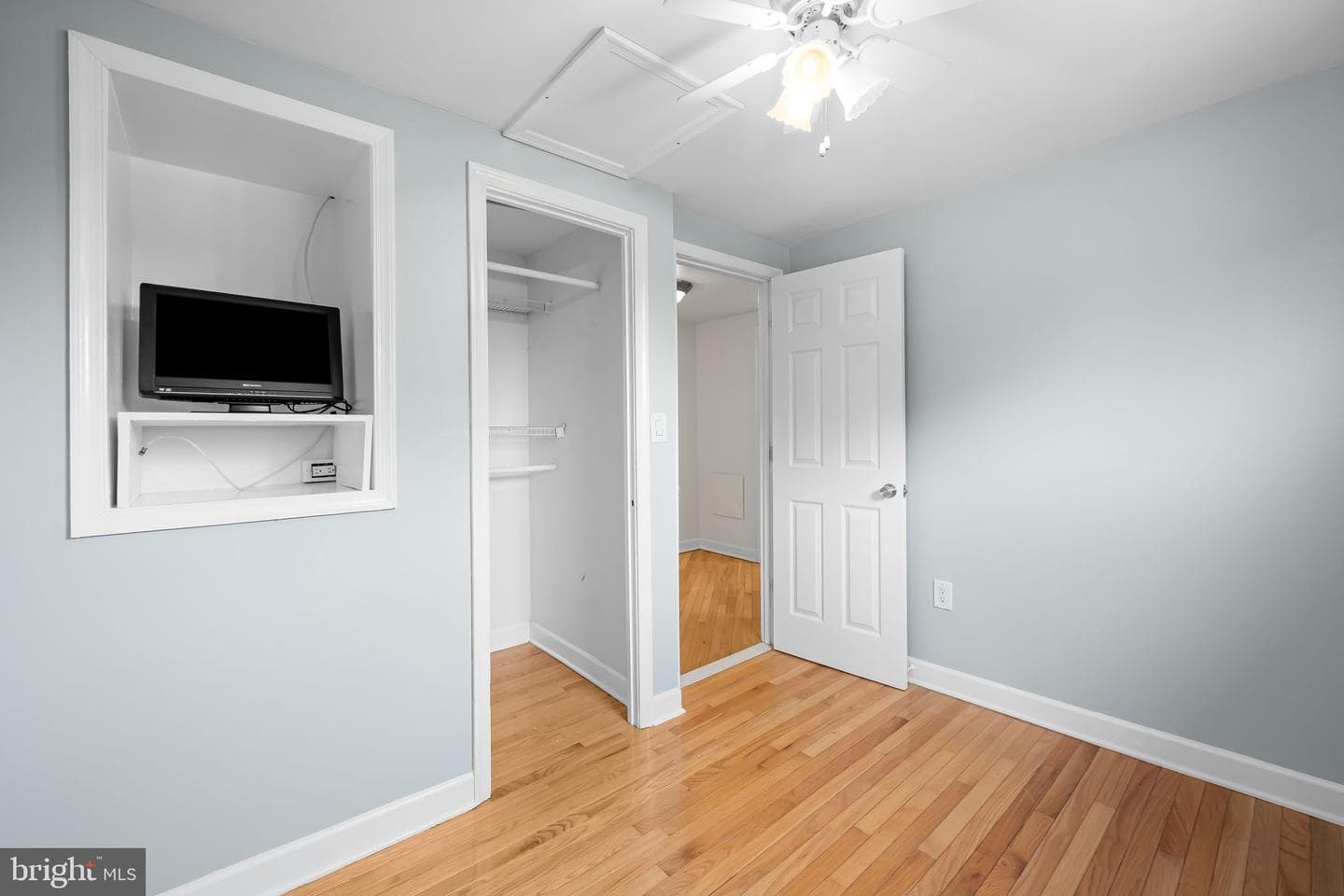 3527 Falls Road photo 12