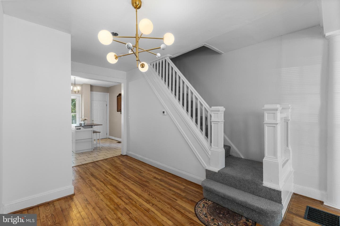 2319 Jefferson Street photo 6