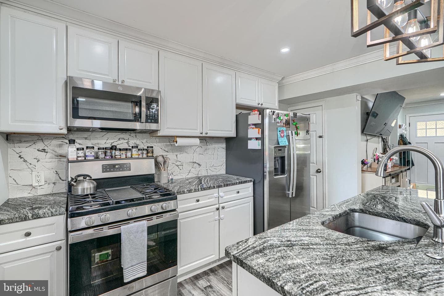 821 Wicklow Road photo 9
