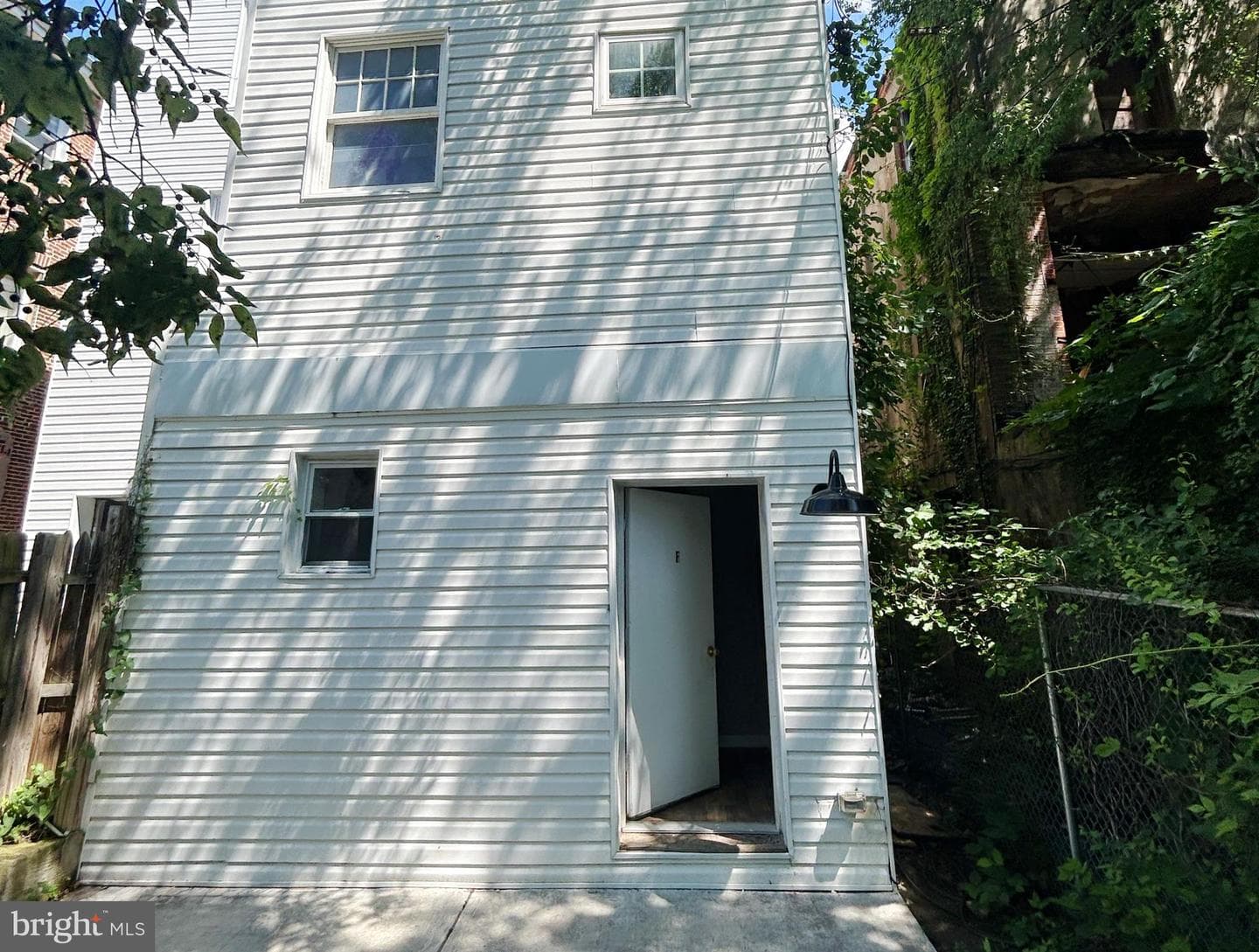 1529 Edmondson Avenue photo 19