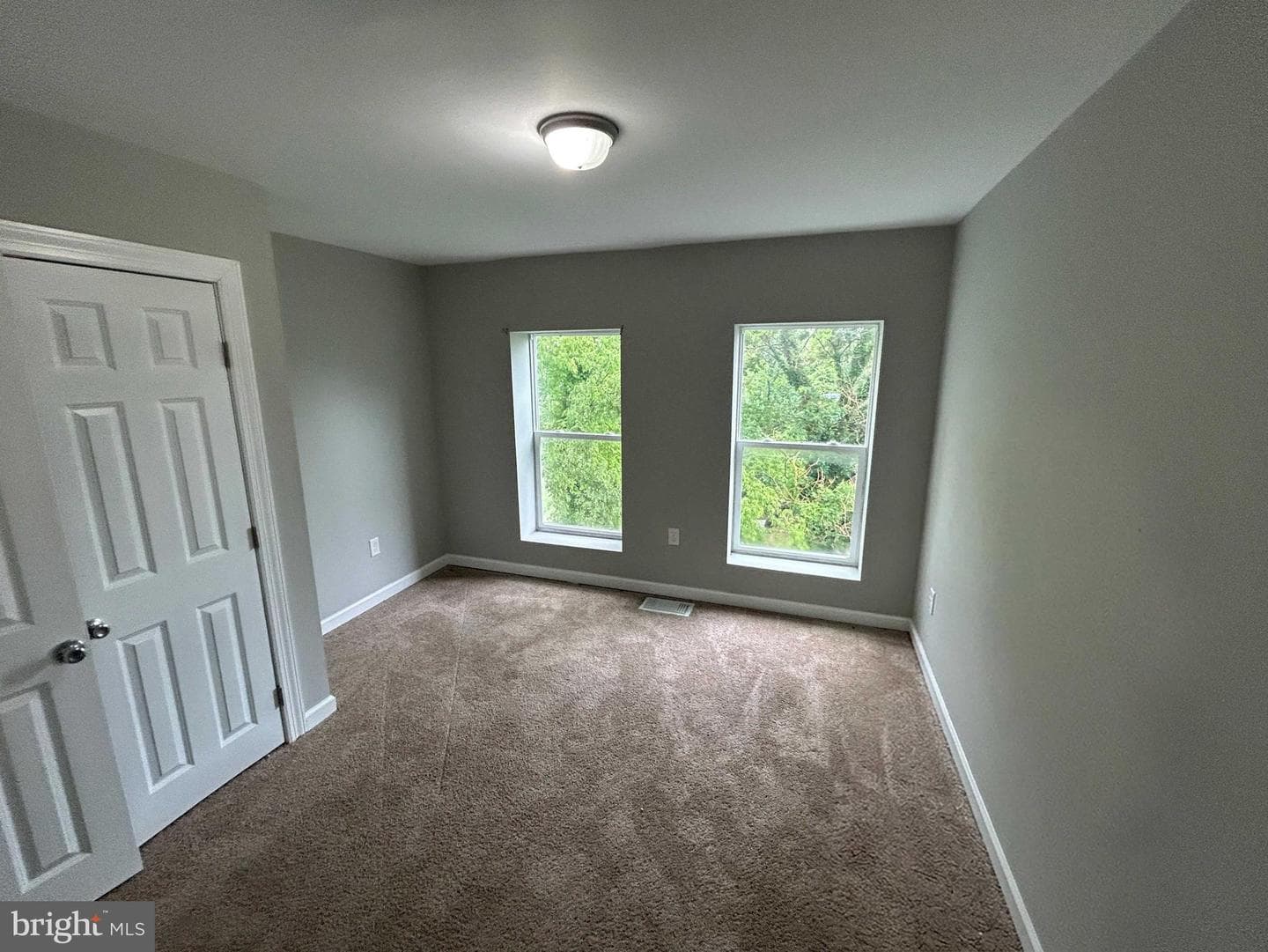 1529 Edmondson Avenue photo 26
