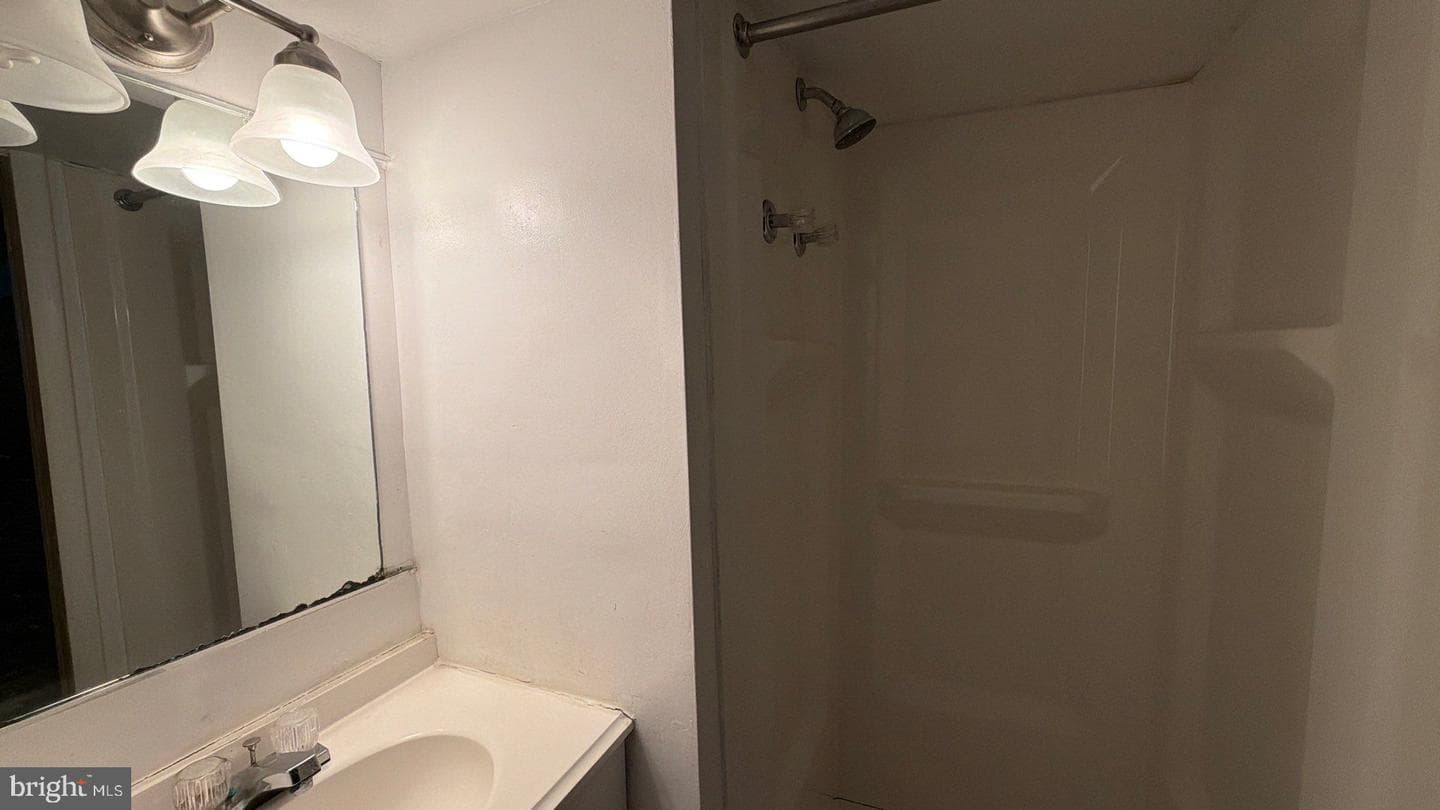 3608 Glenarm Avenue photo 39