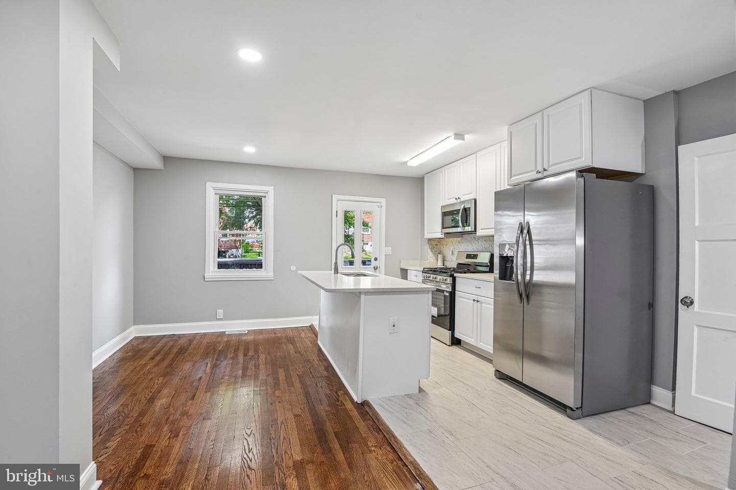 44 N Athol Avenue photo 8