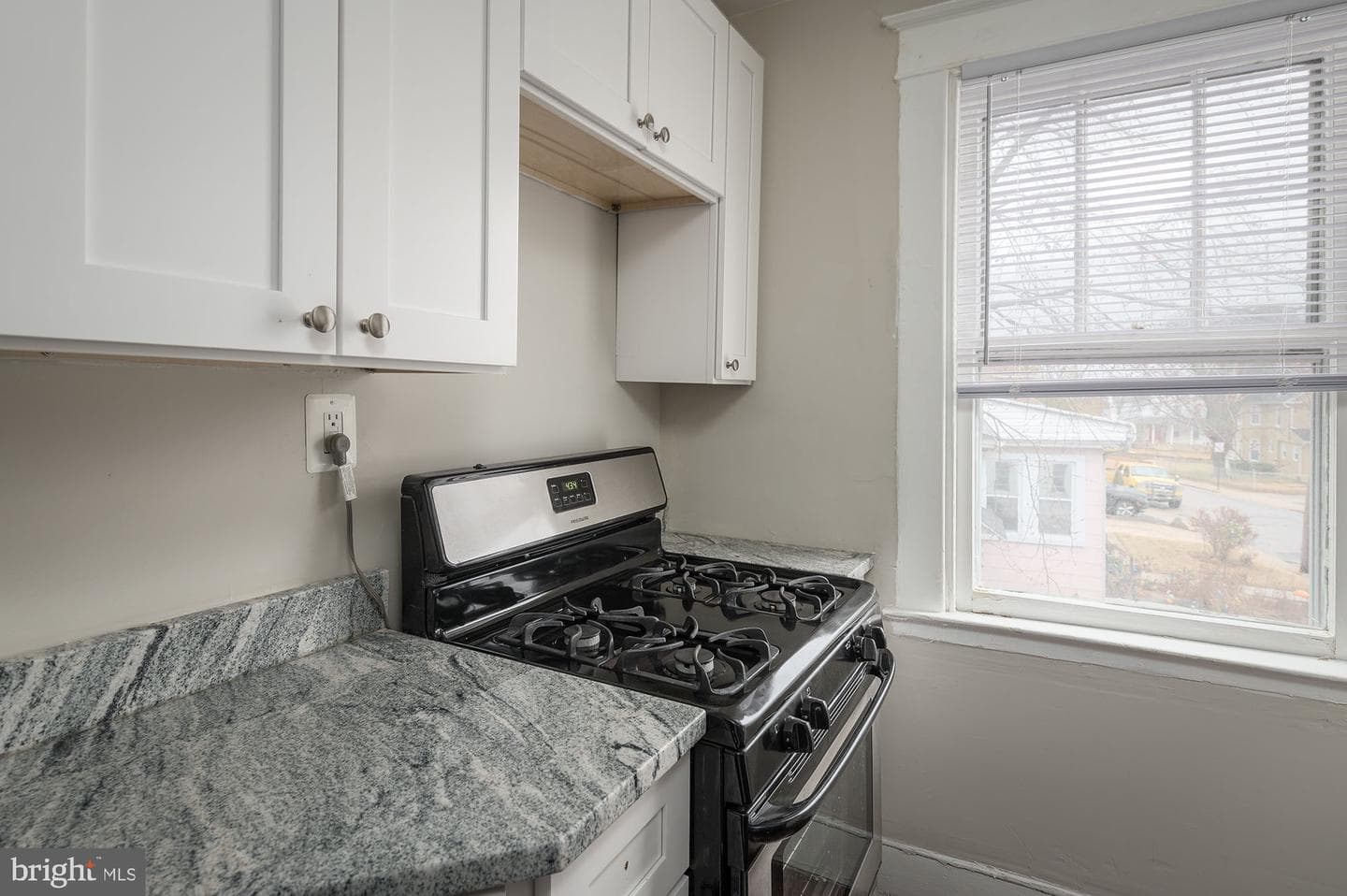 3220 Bayonne Avenue photo 26