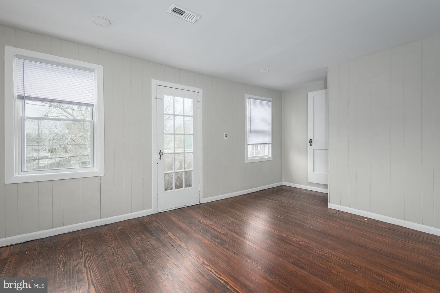3220 Bayonne Avenue photo 29