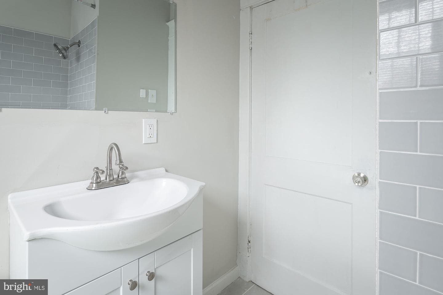3220 Bayonne Avenue photo 31