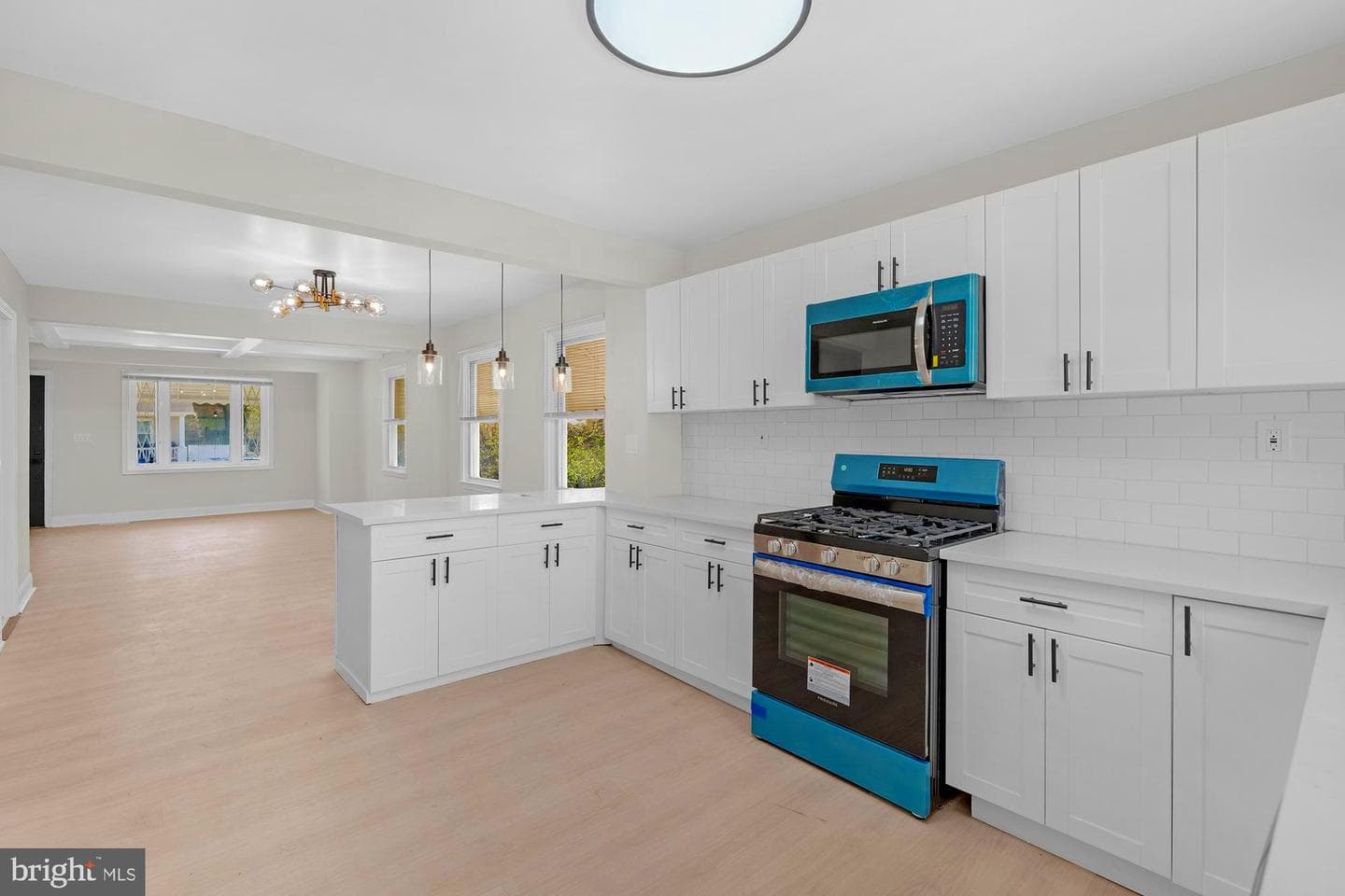 3708 W Cold Spring Lane photo 11
