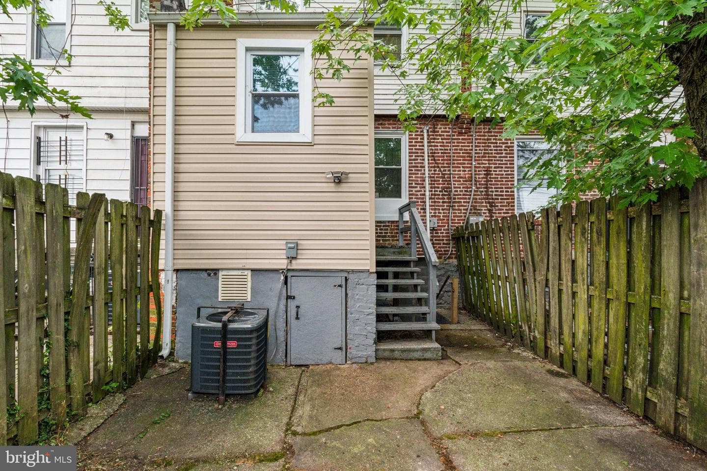 3220 Elmley Avenue photo 18