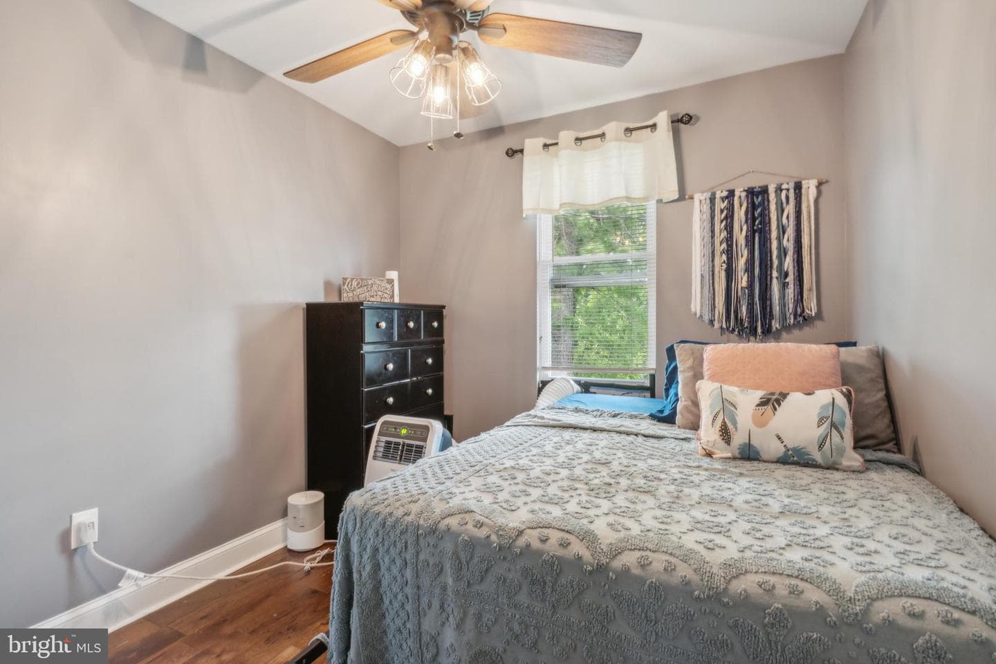 3220 Elmley Avenue photo 9