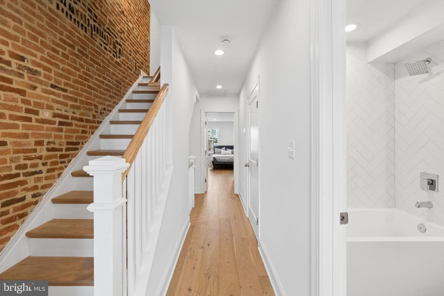 1353 Hull Street photo 18