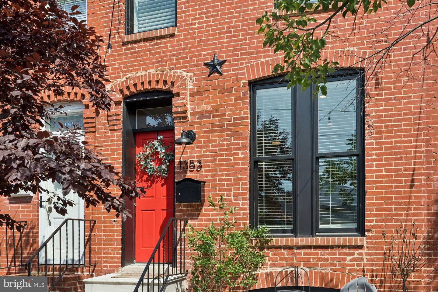 1353 Hull Street photo 3