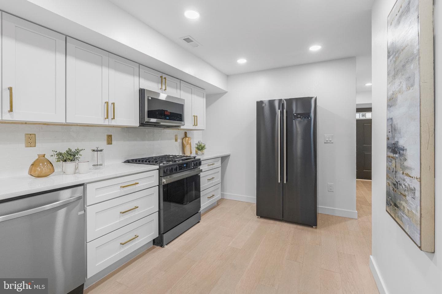 1802 E Lafayette Avenue photo 12