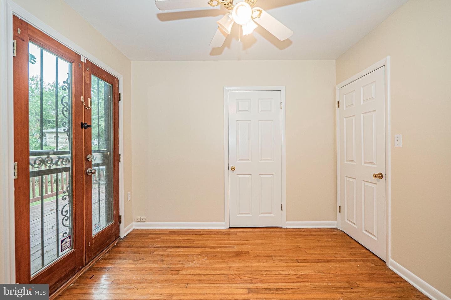 4610 Schley Avenue photo 23