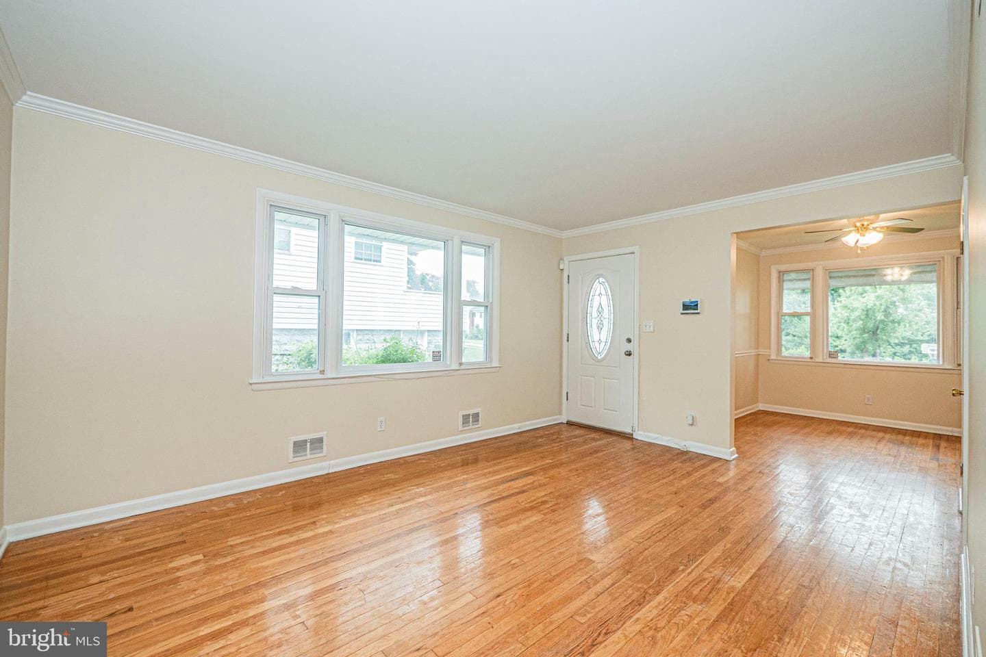 4610 Schley Avenue photo 8