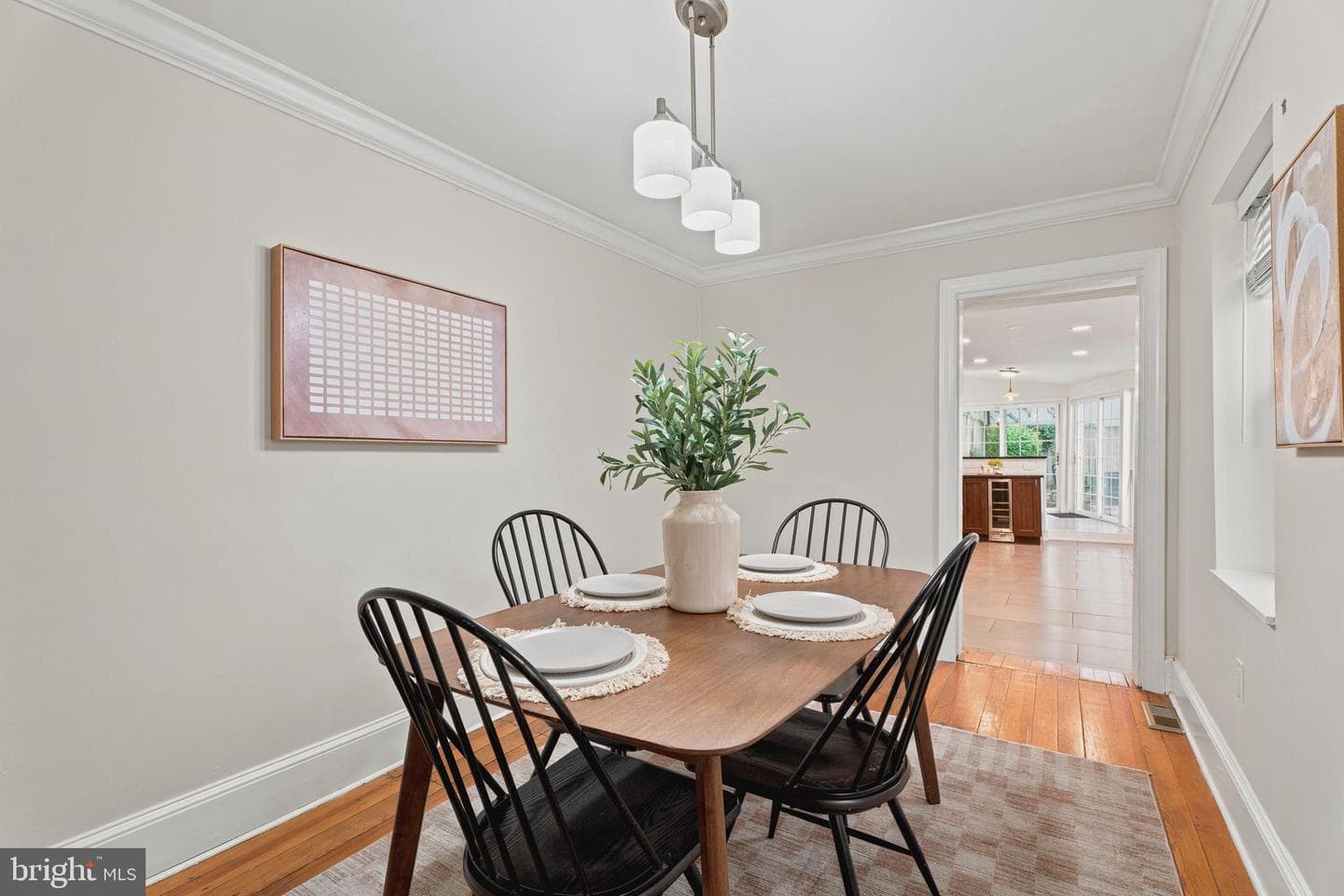 103 E Cross Street E photo 11