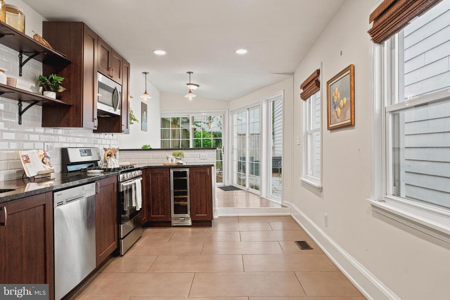 103 E Cross Street E, Baltimore