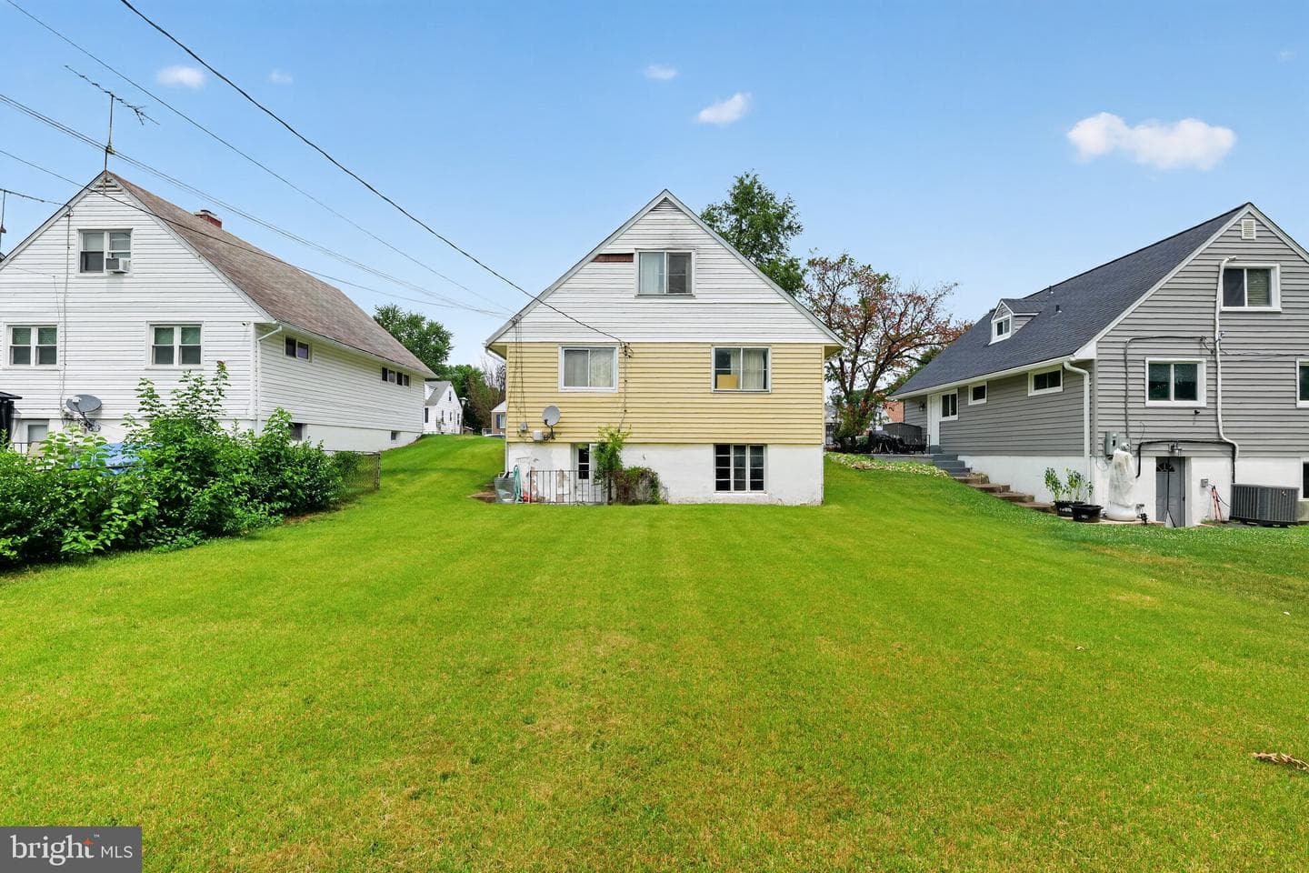 2729 Chesley Ave photo 23