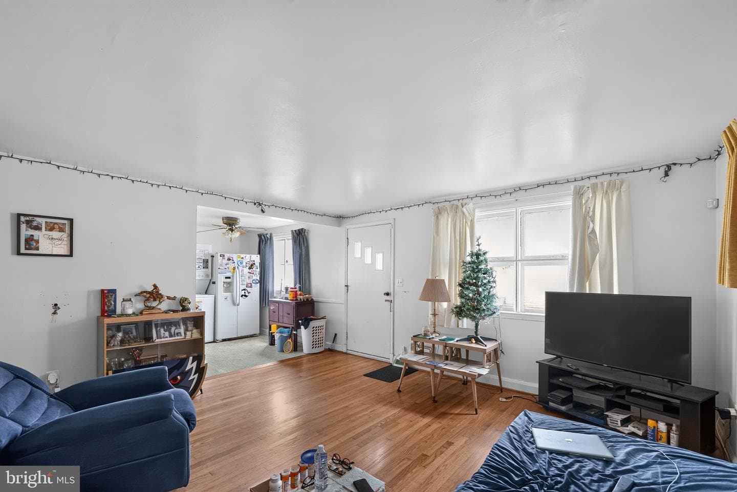 2729 Chesley Ave photo 4