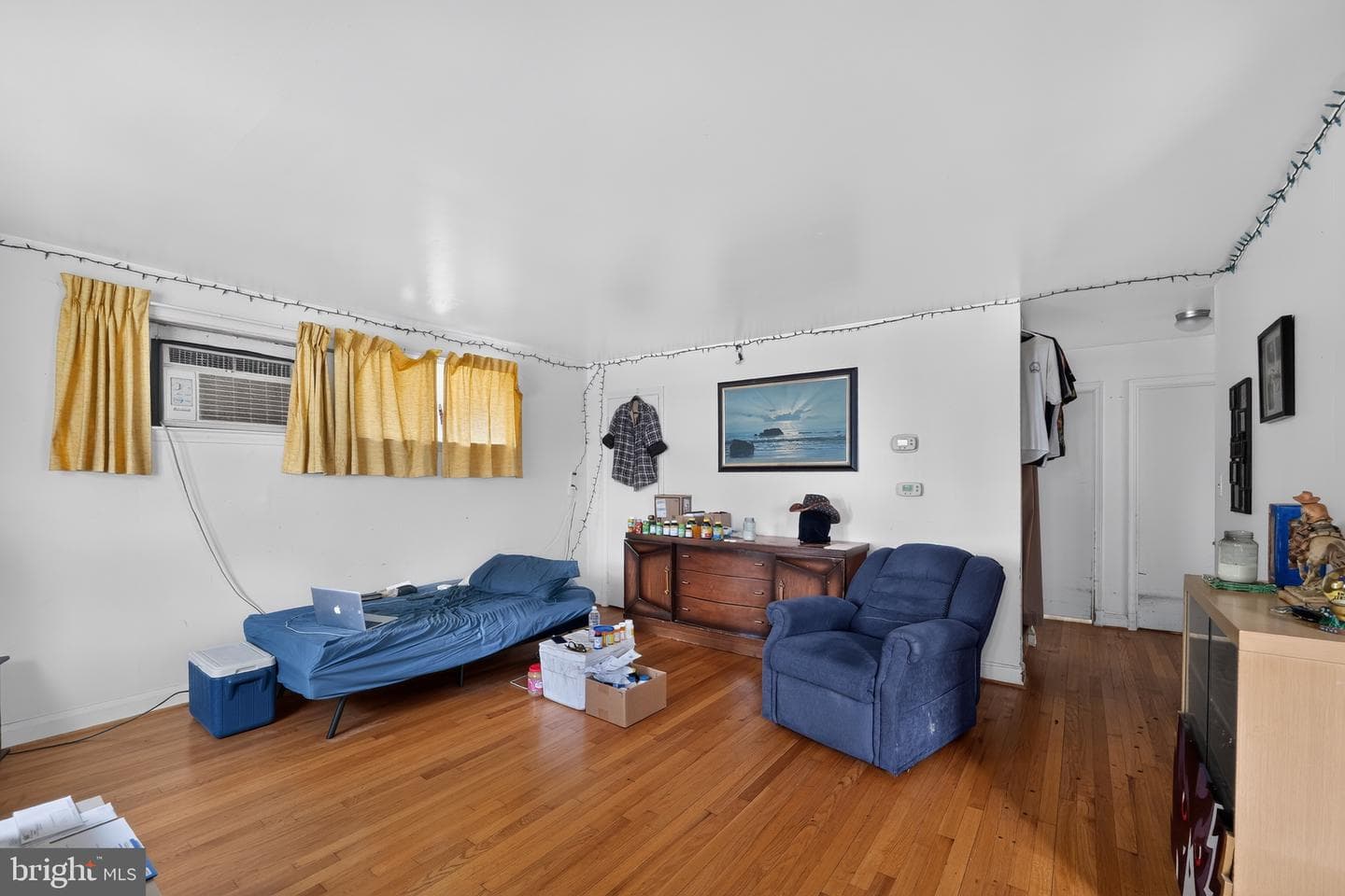 2729 Chesley Ave photo 5