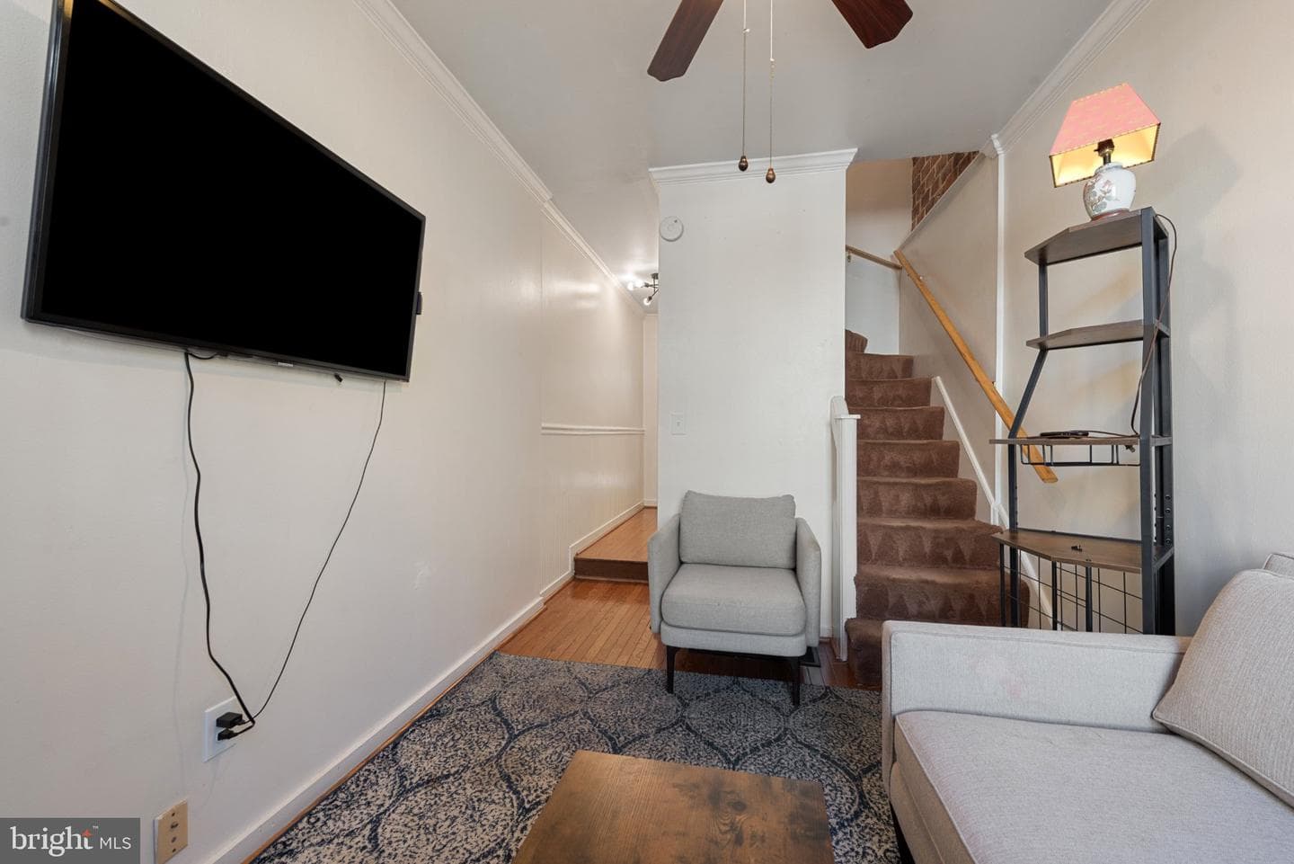 211 S Madeira Street photo 5