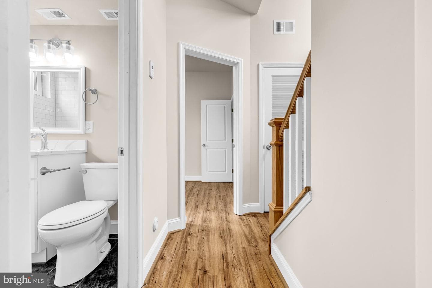 1129 Monroe Circle photo 9