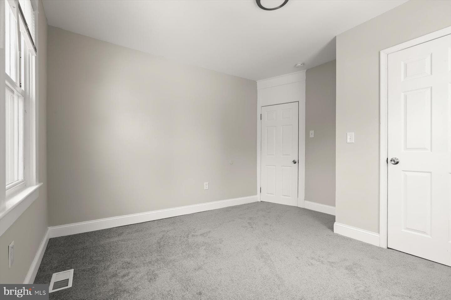 3205 Gibbons Avenue photo 27