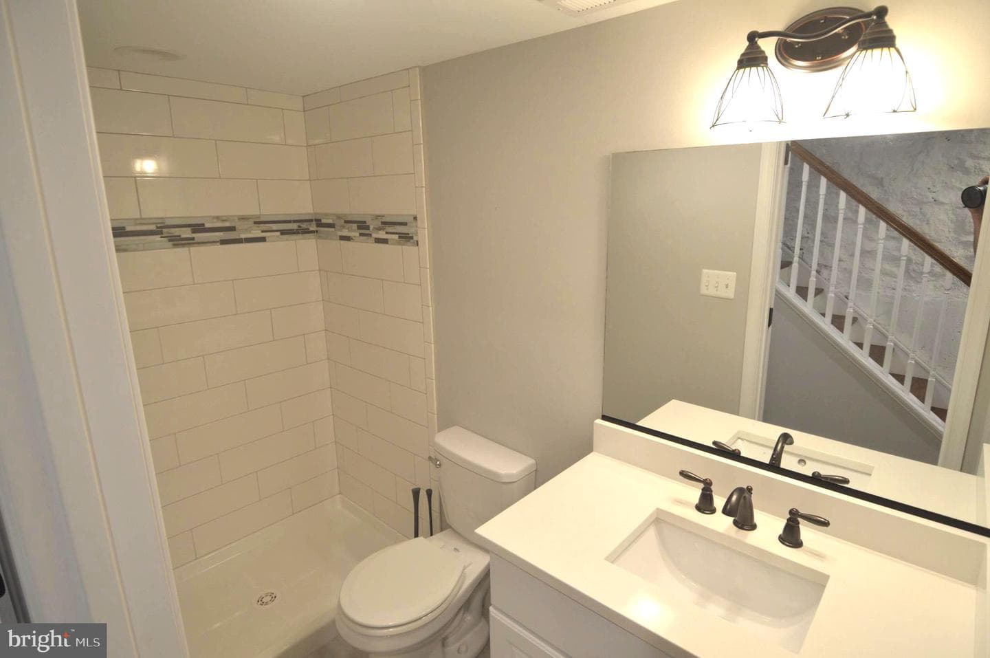 812 W 34th Street photo 23