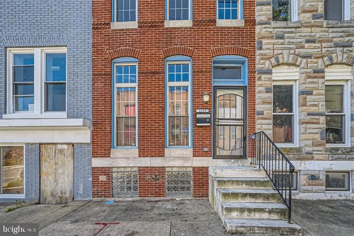 1215 E Preston Street photo 3