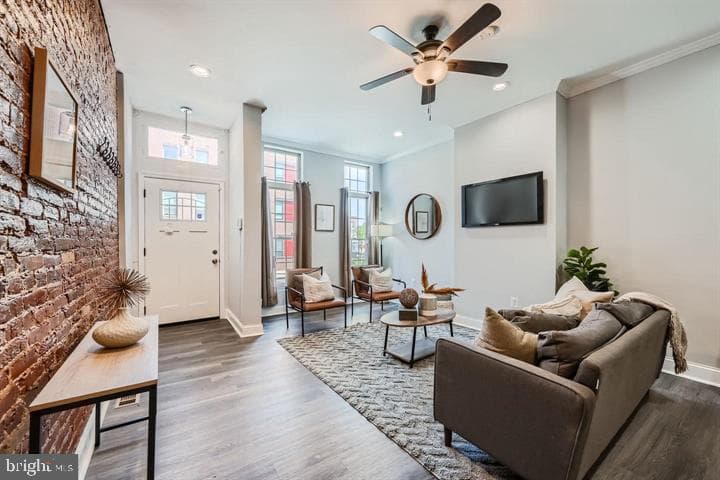 1215 E Preston Street photo 55