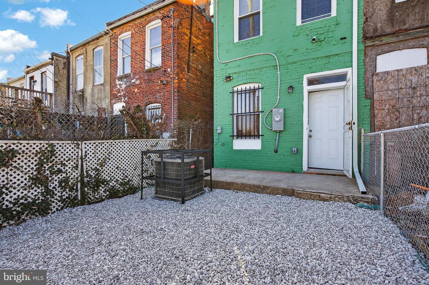 1762 E North Ave photo 36