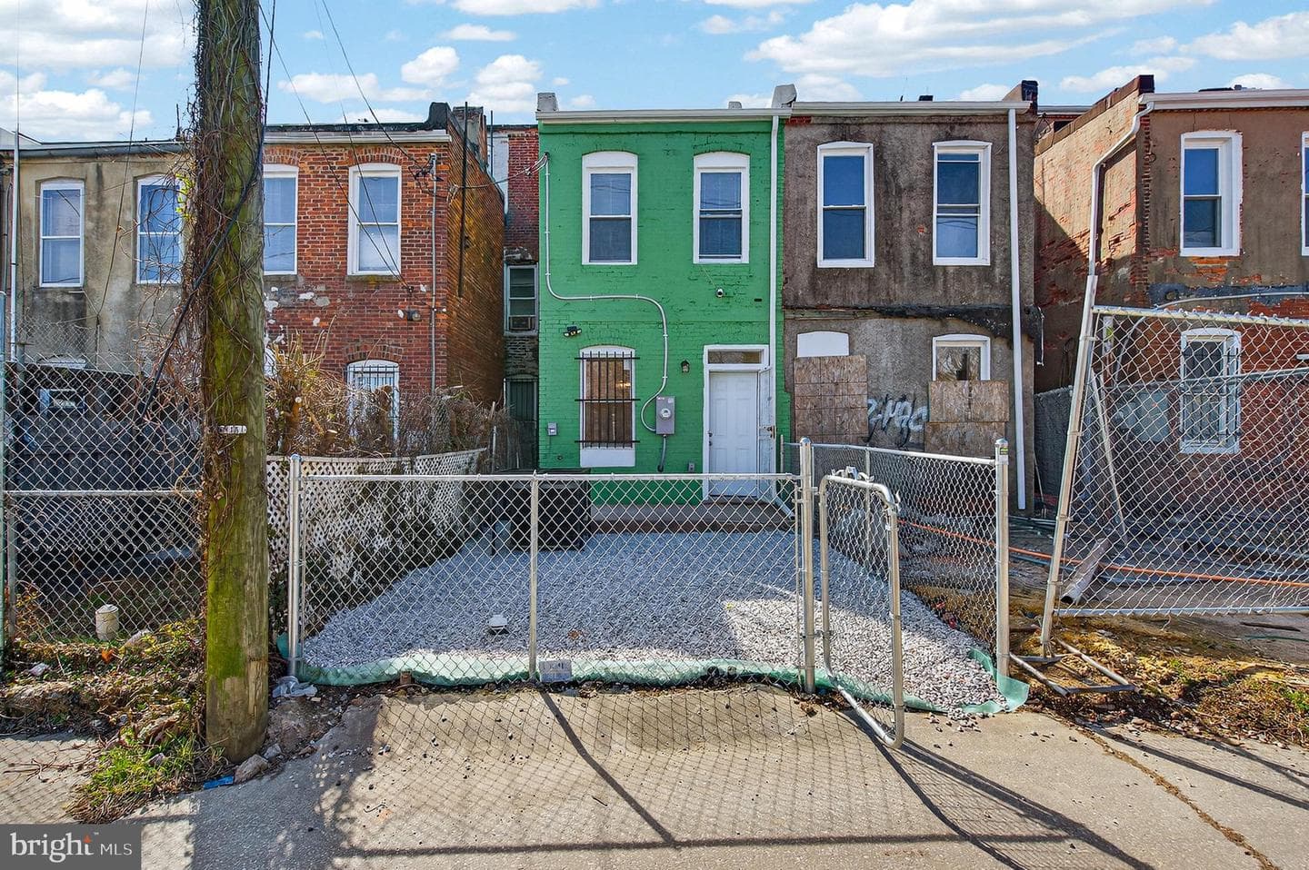 1762 E North Ave photo 37