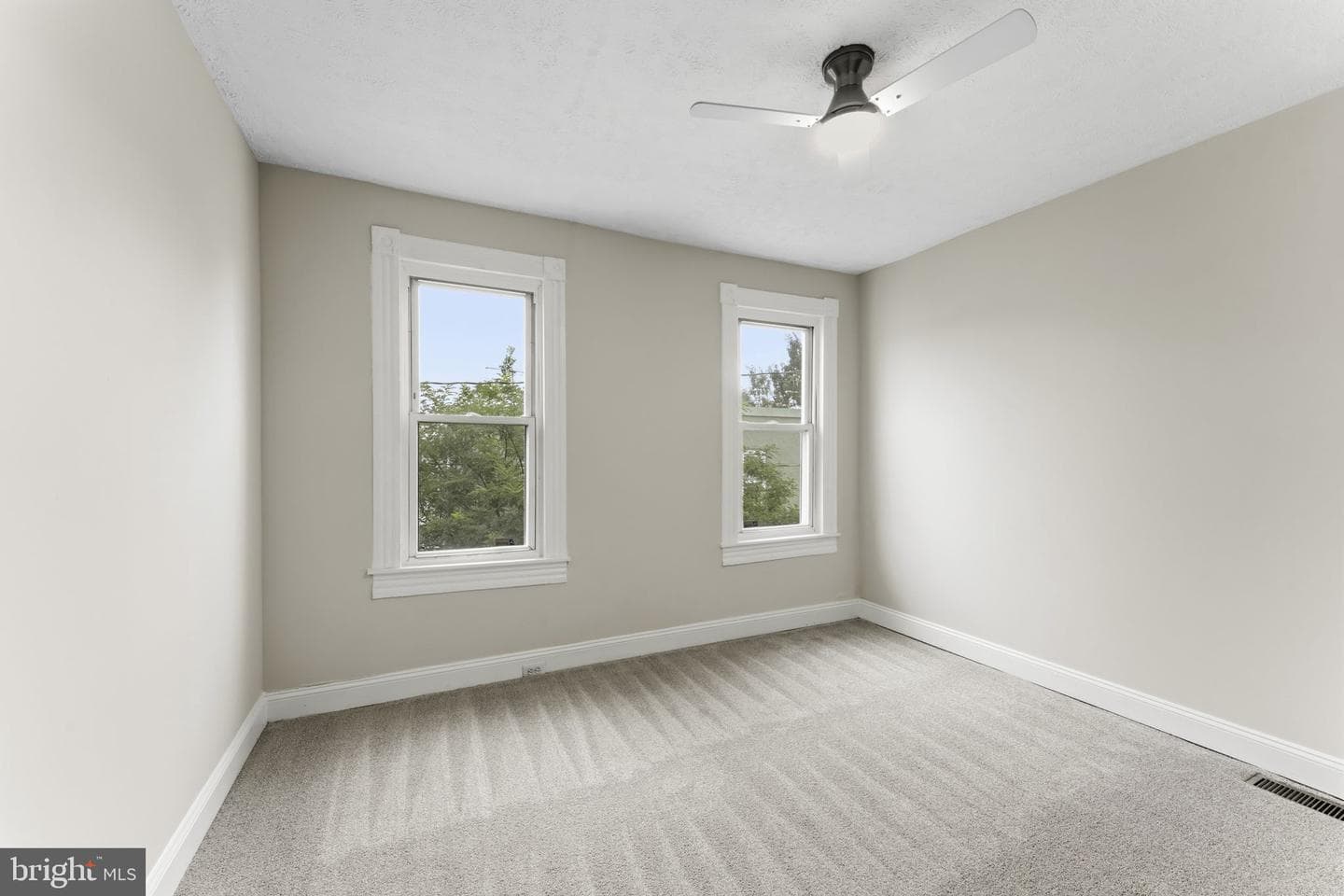 3639 Chestnut Avenue photo 26