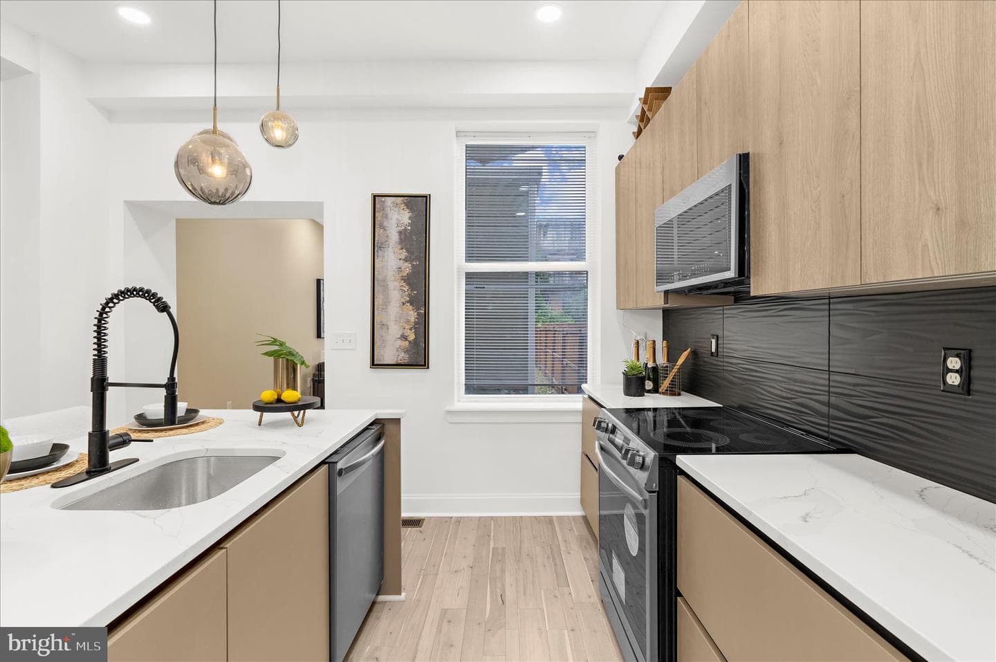2321 Madison Avenue photo 10