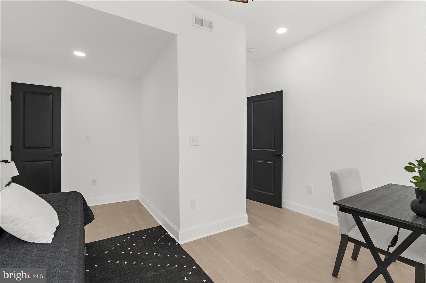 2321 Madison Avenue photo 15
