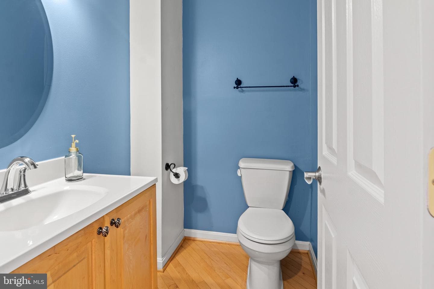 2612 Foster Avenue photo 11