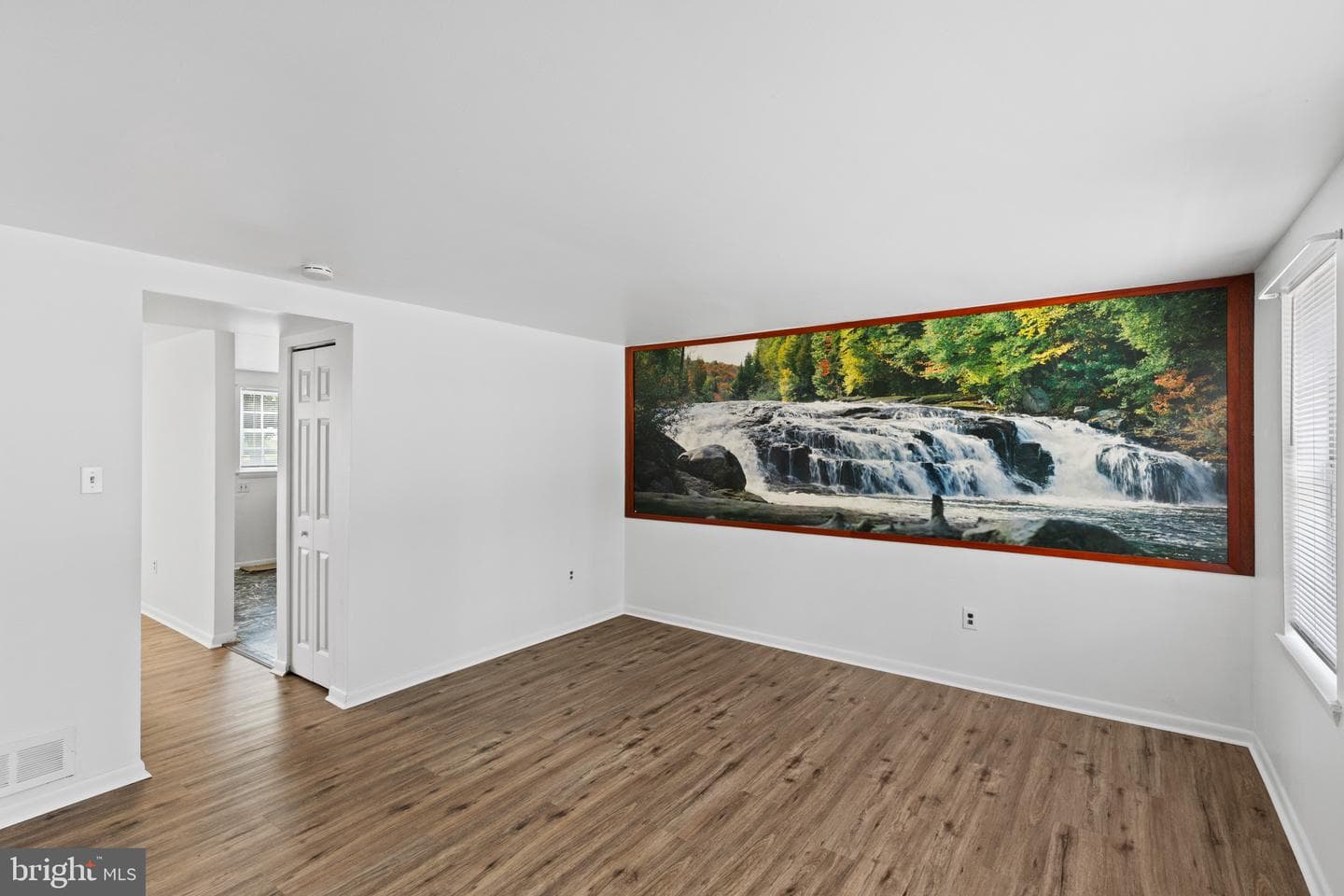 1225 E Chase Street photo 4