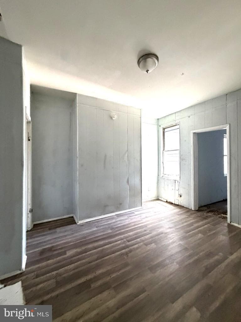 849 Harlem Ave photo 8