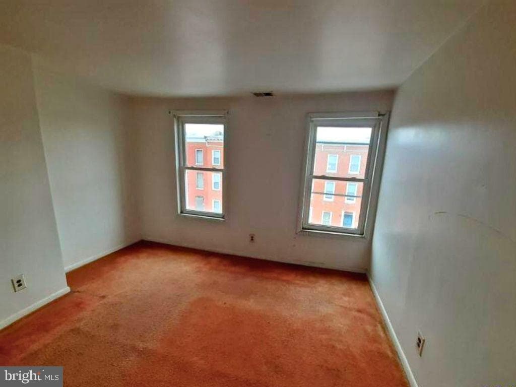 1533 Argyle Ave photo 24