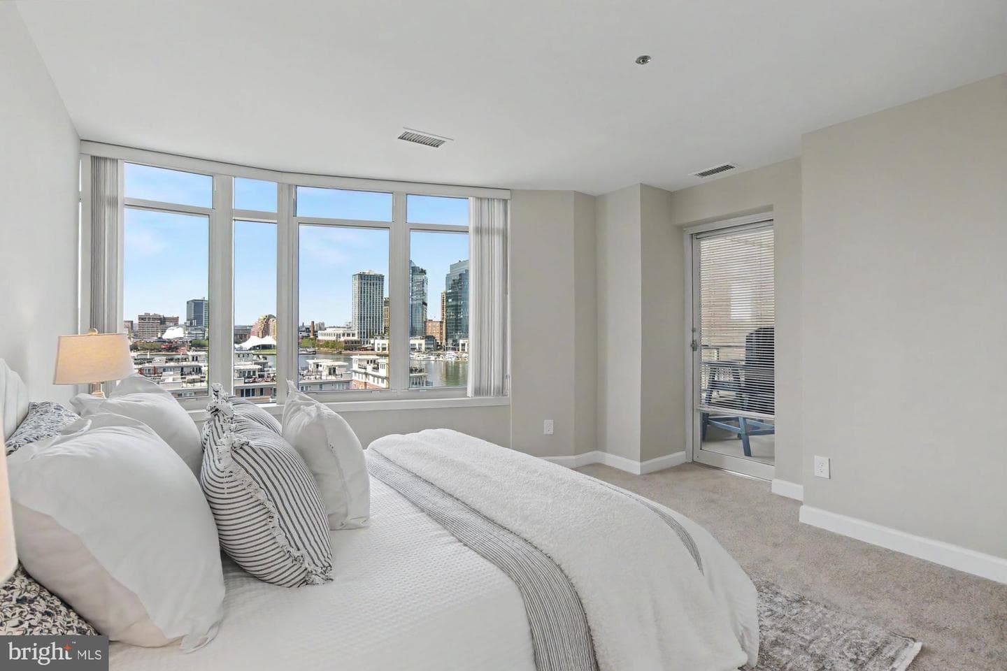 100 Harborview Drive #705 photo 25