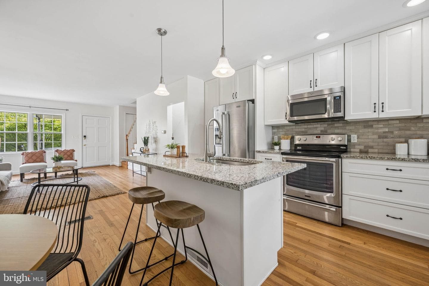 1432 Redfern Avenue photo 15