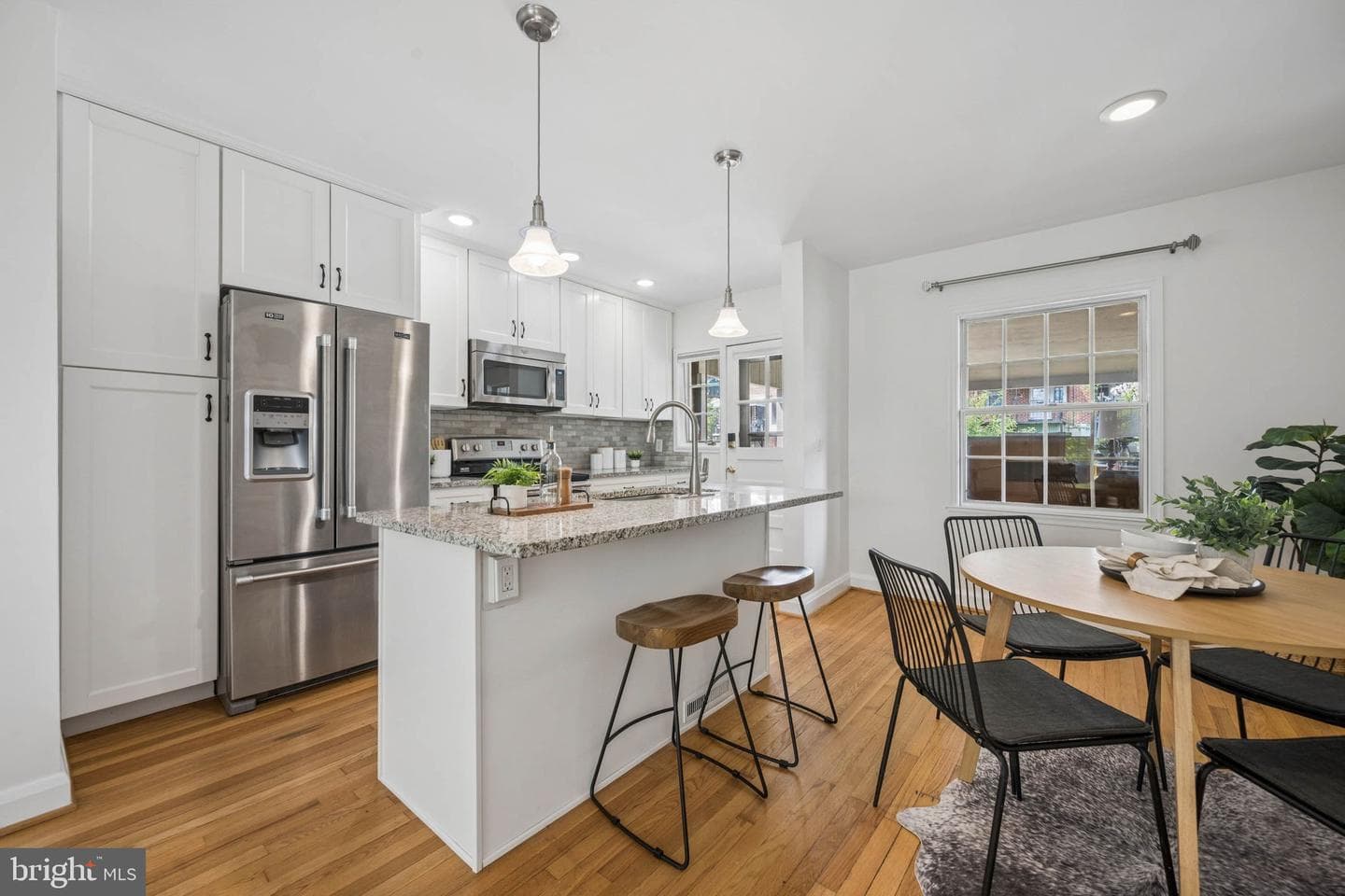 1432 Redfern Avenue photo 18