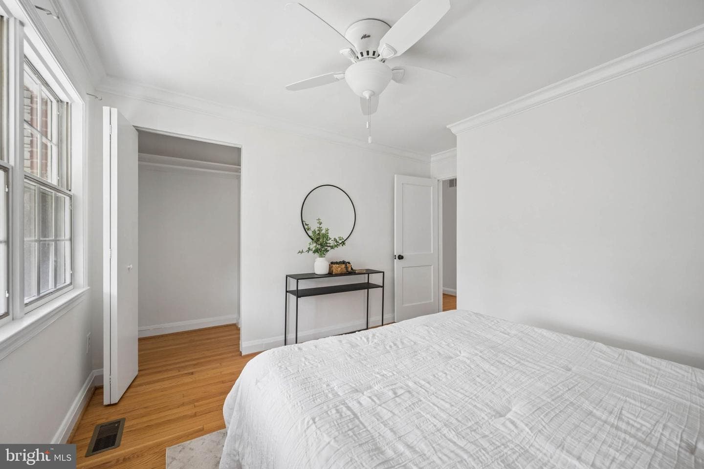 1432 Redfern Avenue photo 30